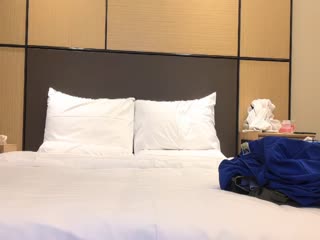【探花寻欢】胖子哥实在太猛妹子被干的一脸无奈